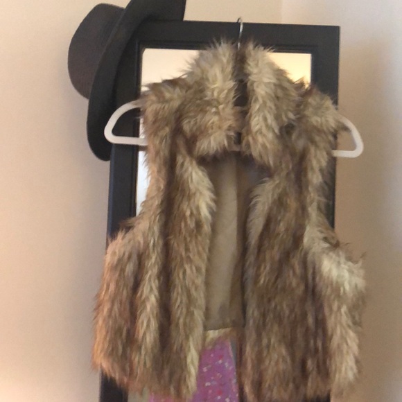 Vest - Picture 2 of 2